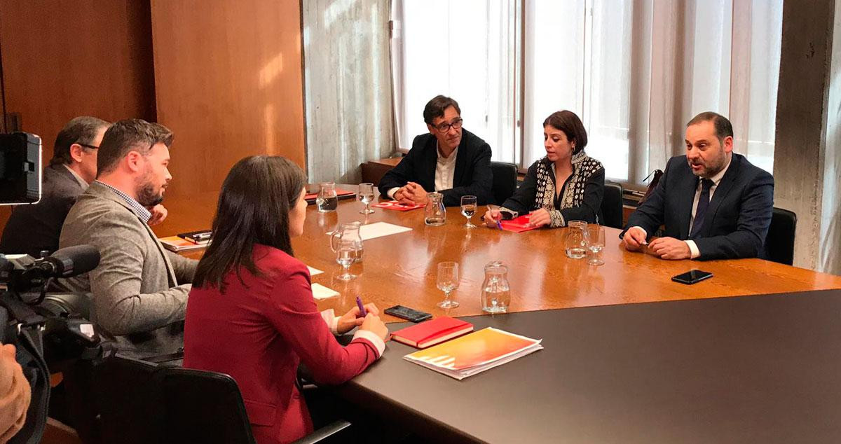 Reunión de los equipos negociadores de ERC y del PSOE para la investidura de Pedro Sánchez / CG