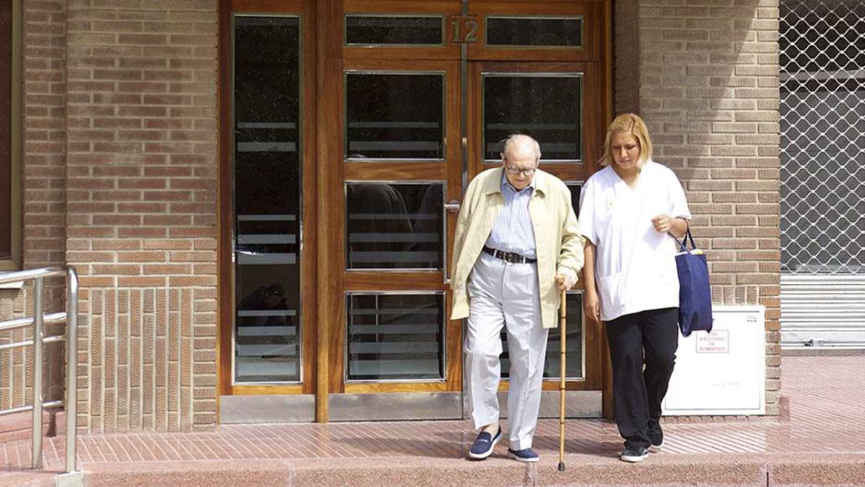 Envejecer en casa beneficia la salud y el bienestar de los mayores / LA CAIXA
