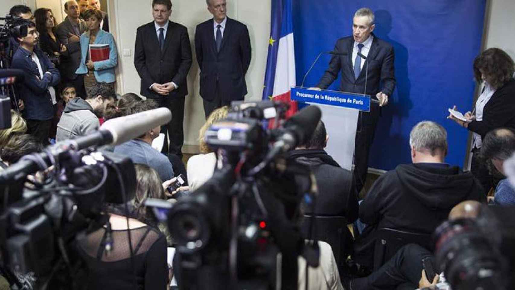 El fiscal de París, François Moulins, da detalles sobre el balance de víctimas y sobre las investigaciones policiales.