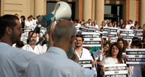 Médicos catalanes, en una protesta ante el Vall d'Hebron Barcelona Hospital Campus / EFE
