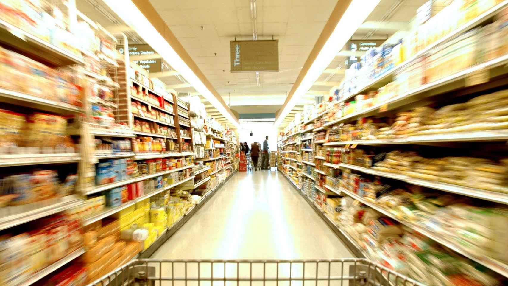 Un pasillo de un supermercado / EFE