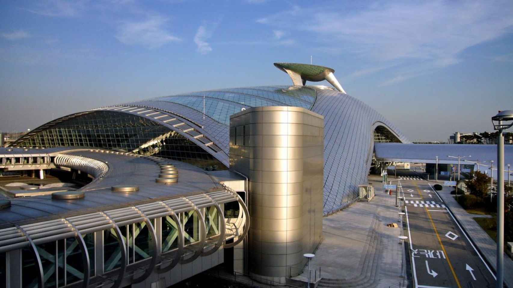 El aeropuerto de la ciudad es una de las grandes empresas chinas que cotizan en la Bolsa de Shanghai, la más importante del país