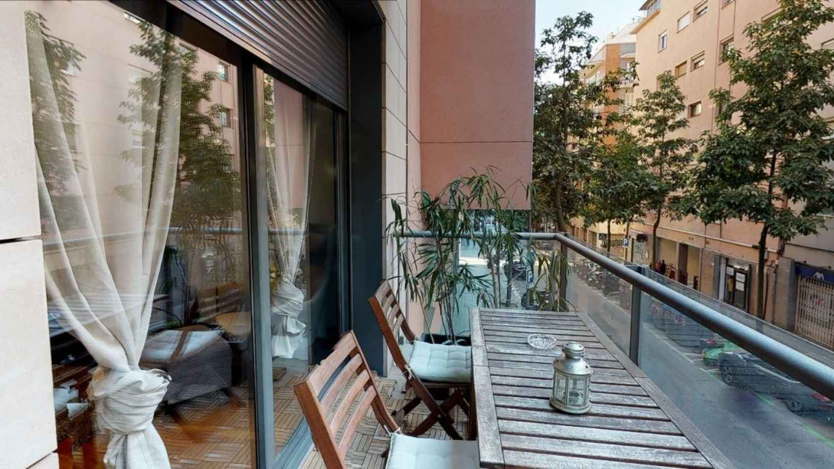 Un apartamento turístico en Barcelona / OLALA HOMES