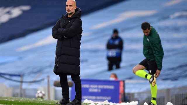 Pep Guardiola en un partido del Manchester City / EFE