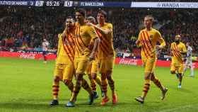Los jugadores del Barça celebrando el gol en el Wanda Metropolitano / EFE