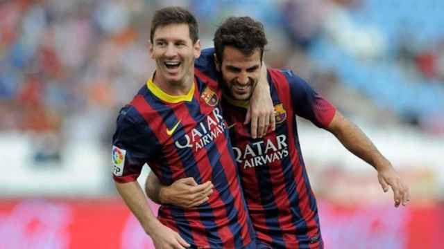 Una foto de Leo Messi y Cesc Fàbregas celebrando un gol con el Barça / Twitter