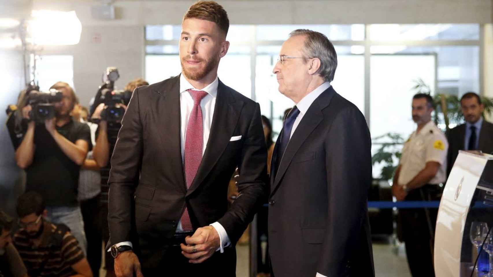 Florentino Pérez, junto a Sergio Ramos / EFE