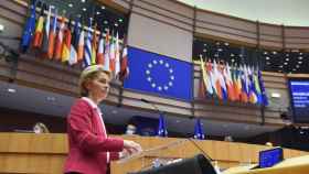 La presidenta de la Comisión Europea, Ursula von der Leyen, informa sobre los fondos europeos destinados a la lucha contra el Covid-19 / EP