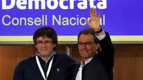 El presidente catalán, Carles Puidemont, y el expresidente Artur Mas / EFE