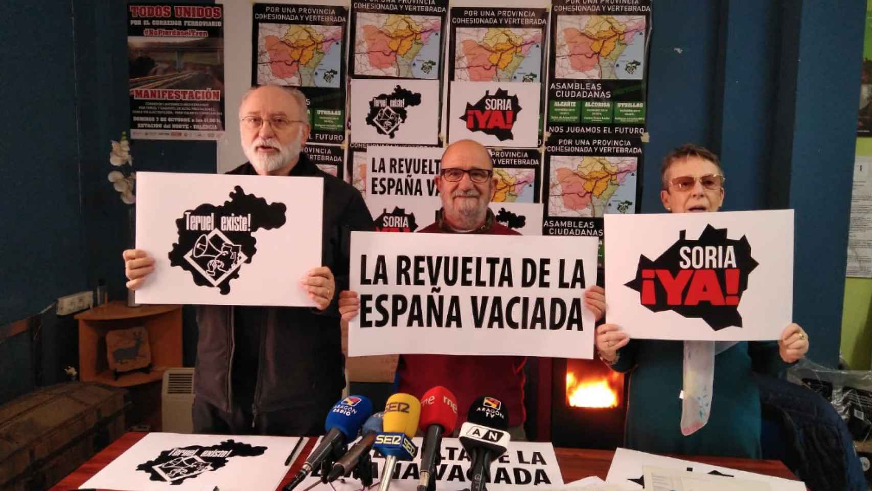 Miembros de las plataformas 'Soria ¡Ya!' y 'Teruel Existe' / TWITTER