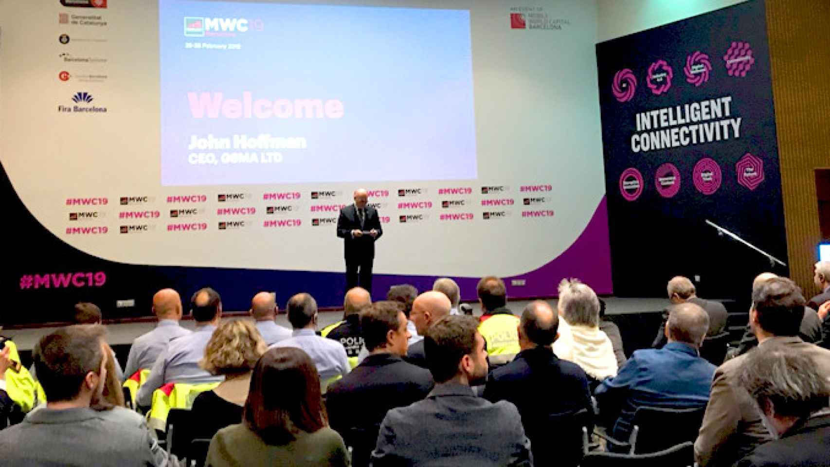 El consejero delegado de GSMA, John Hoffman, durante la presentación del Mobile World Congress (MWC) 2019 / CG