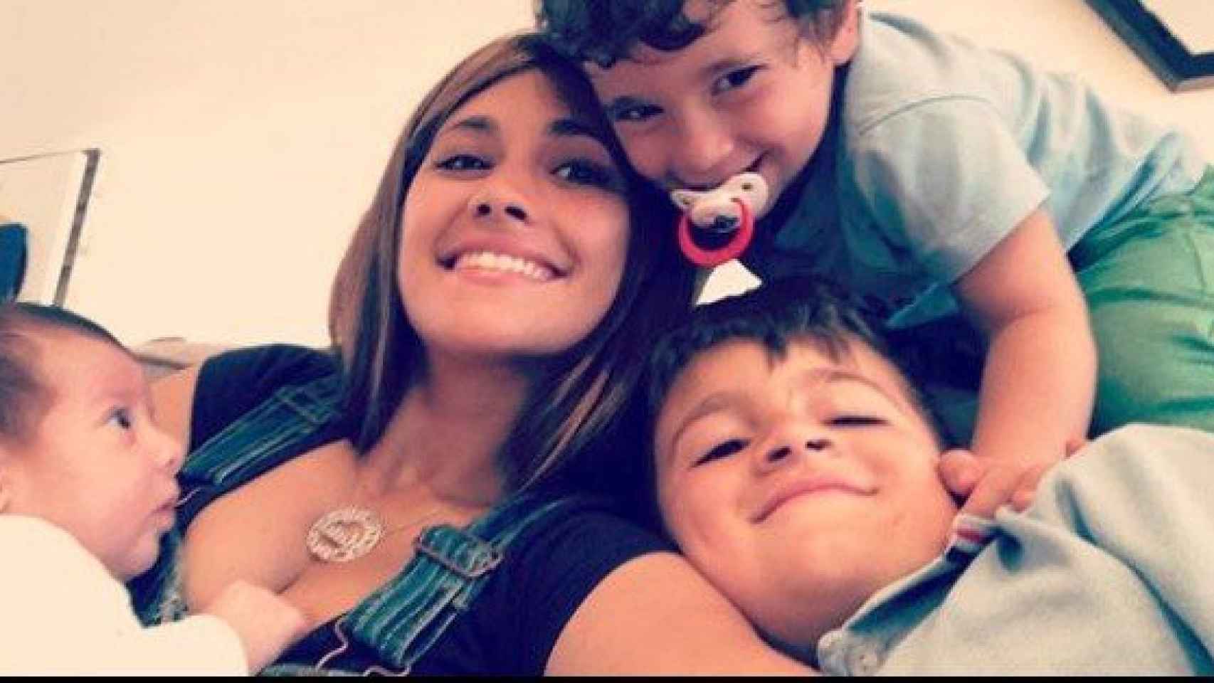Antonella Roccuzzo con sus hijos / Instagram