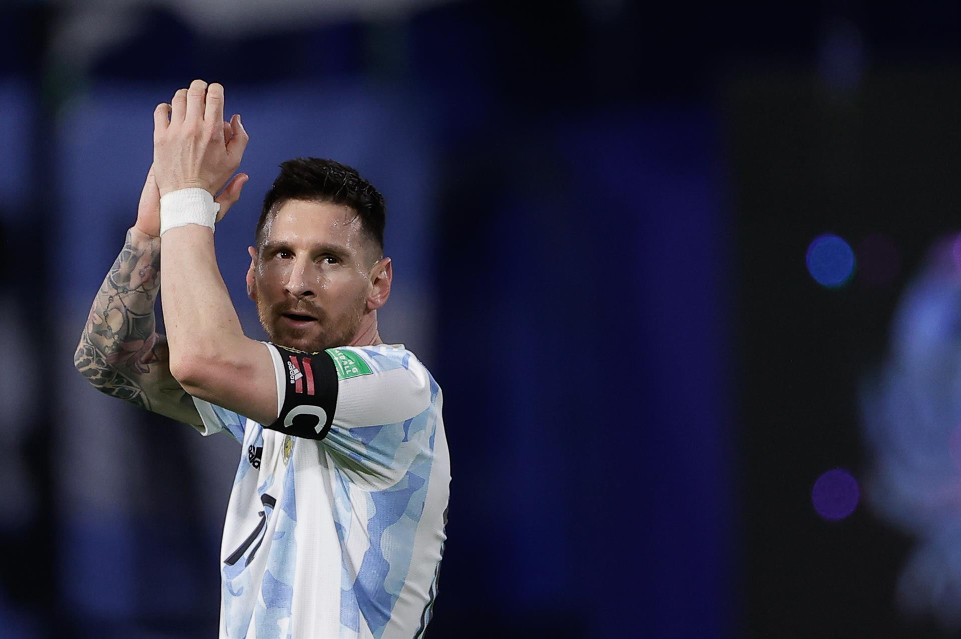 Messi celebra su gol ante Venezuela con la selección argentina / EFE