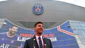 Leo Messi en una imagen de su presentación con el París Saint-Germain / PSG