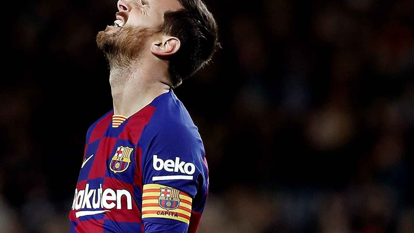 Messi lamenta una ocasión ante el Granada | EFE