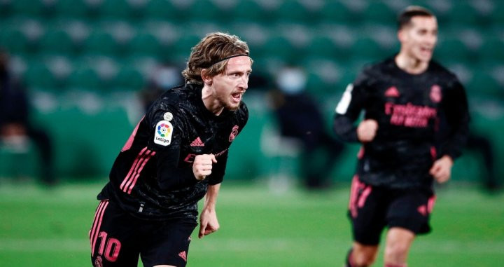 Modric, celebrando su gol ante el Madrid | EFE