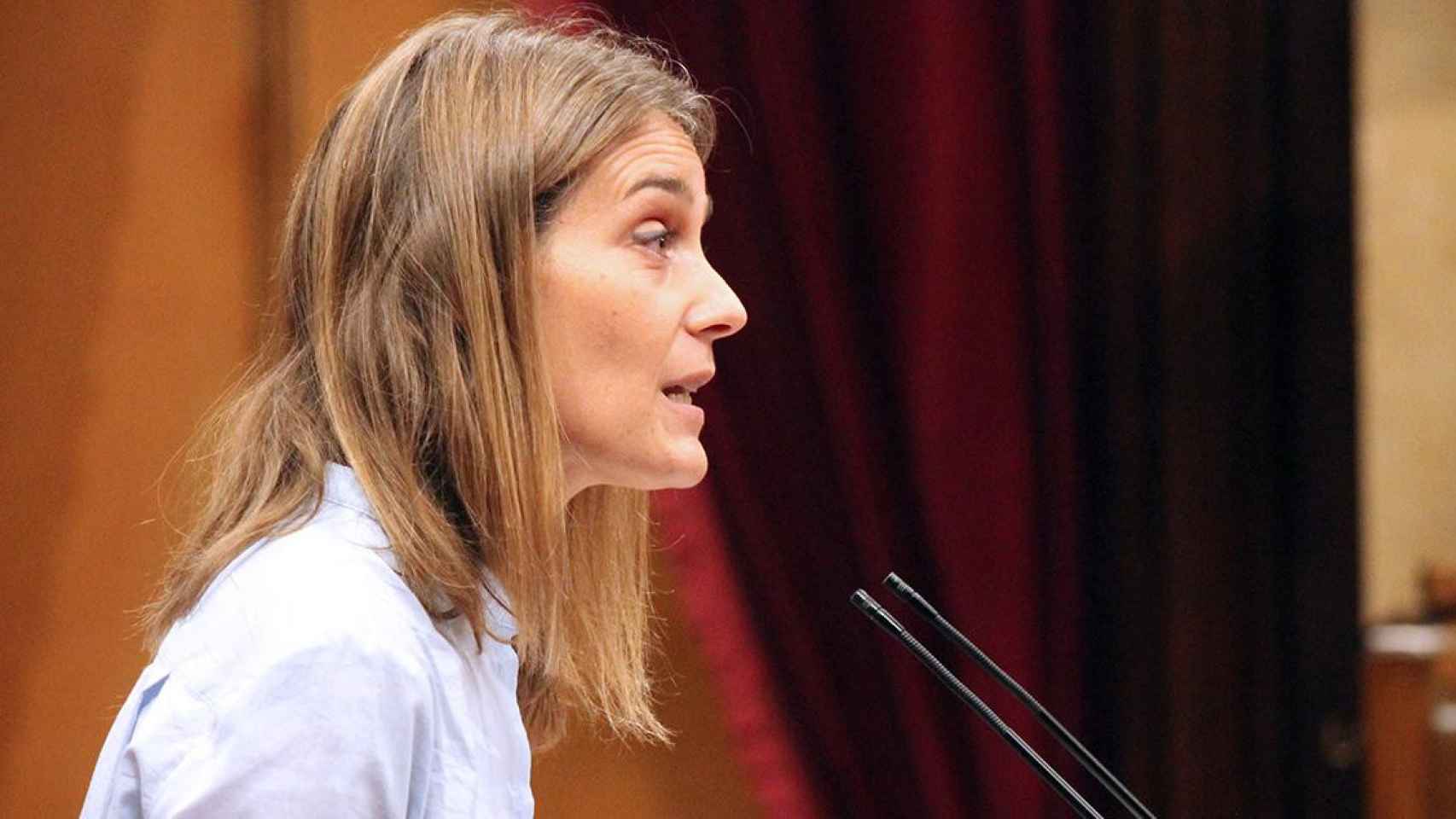 La presidenta del grupo parlamentario de Catalunya en Comú-Podem, Jessica Albiach, en el Parlament / PARLAMENT