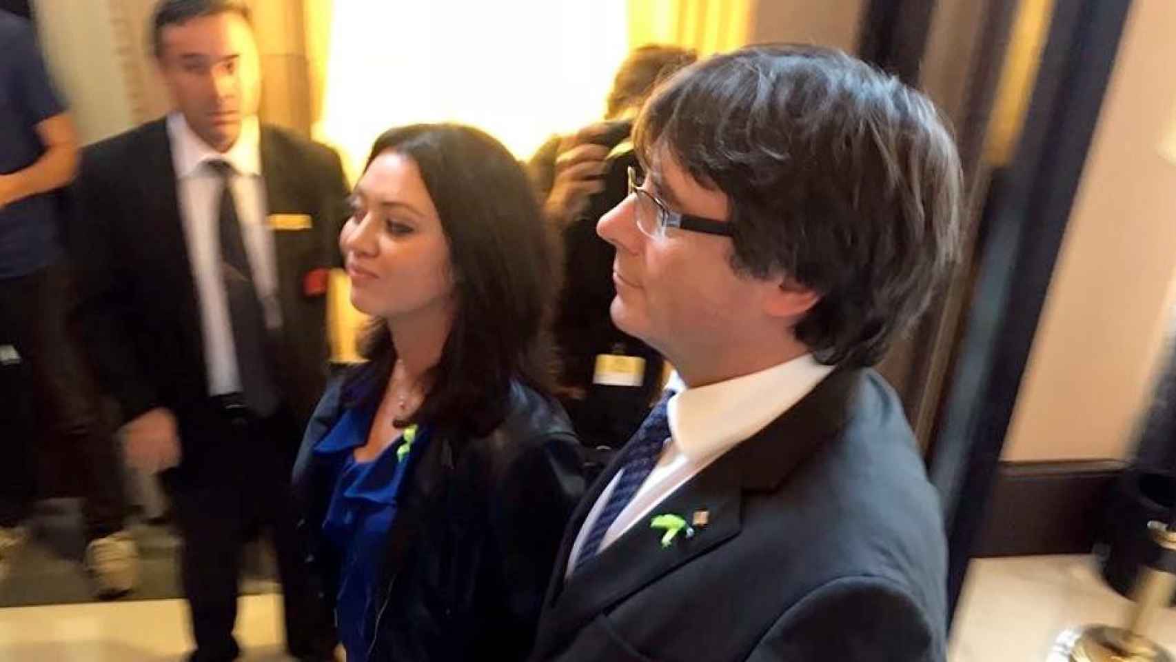 El expresidente Carles Puigdemont y su esposa, Marcela Topor / EP
