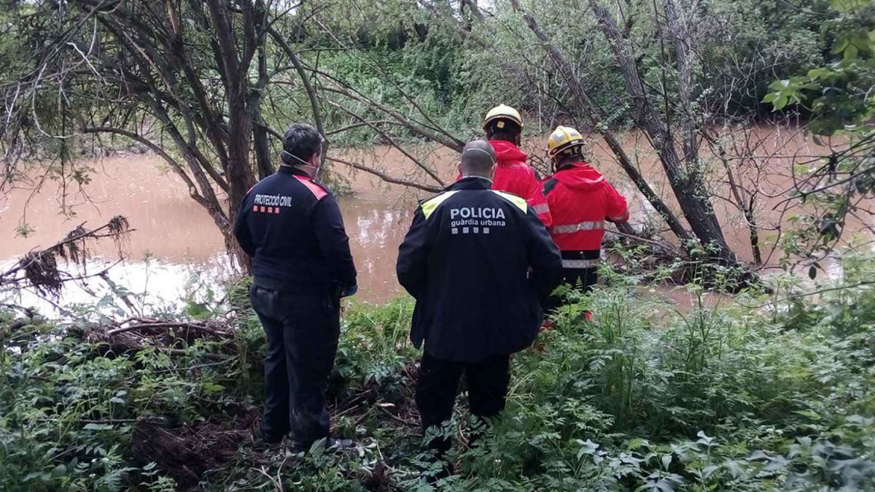 Búsqueda de un trabajador del matadero de Santa Eugènia de Berga desaparecido en el rio Gurri / AJUNTAMENT DE VIC