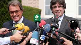 Artur Mas y Carles Puigdemont comparecieron ante la prensa en Waterloo (Bélgica) / EFE