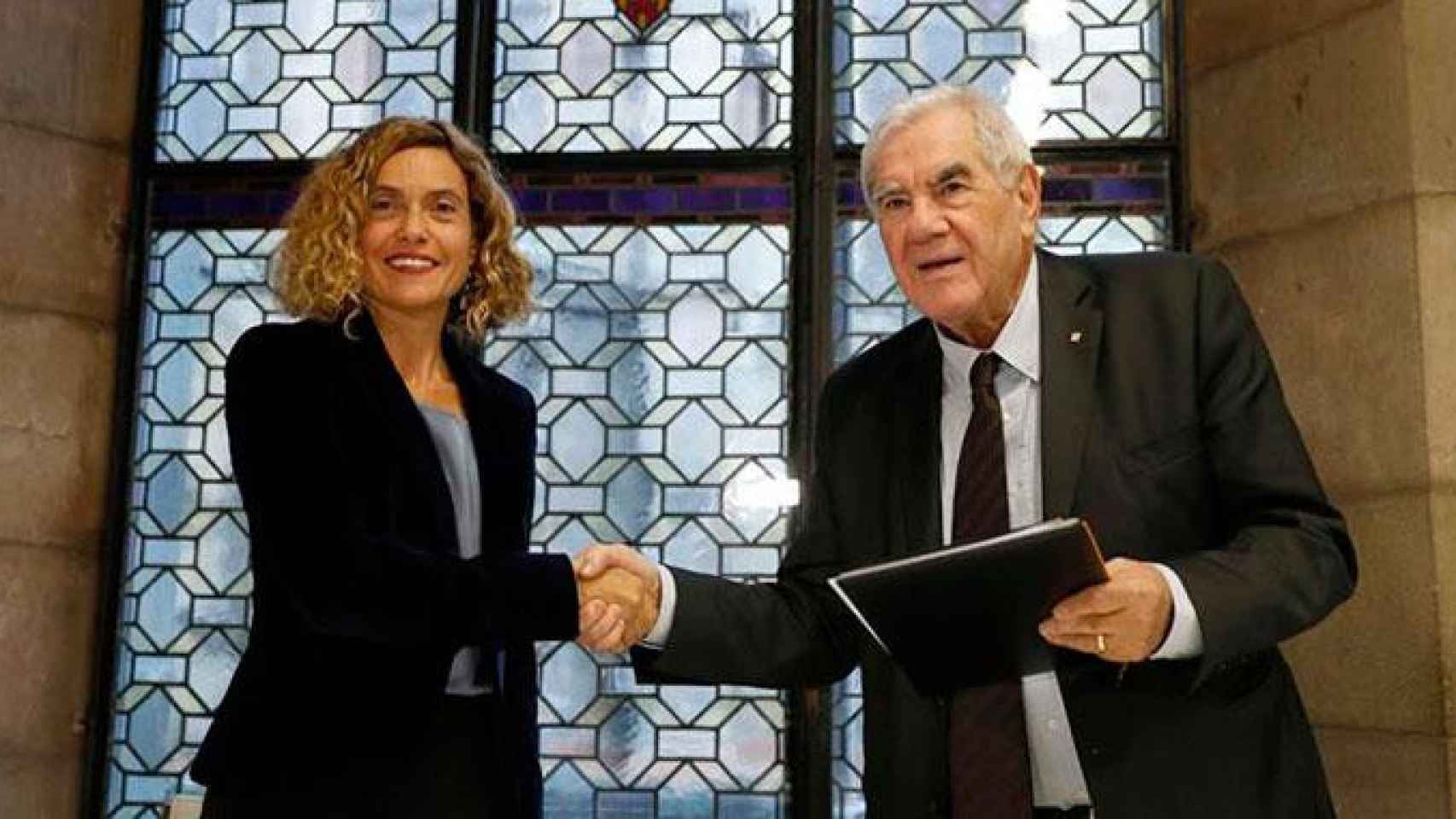 La ministra de Política Territorial y Función Pública, Meritxell Batet, y el consejero de Acción Exterior de la Generalitat, Ernest Maragall / EFE