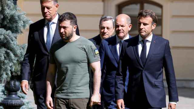 Los presidentes de Alemania, Francia e Italia acompañan a Volodimir Zelenski, presidente de Ucrania / LUDOVIC MARIN - EFE