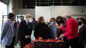 Ada Colau y Teresa Jordà en el Foodback de Mercabarna / David Zorrakino - EUROPA PRESS