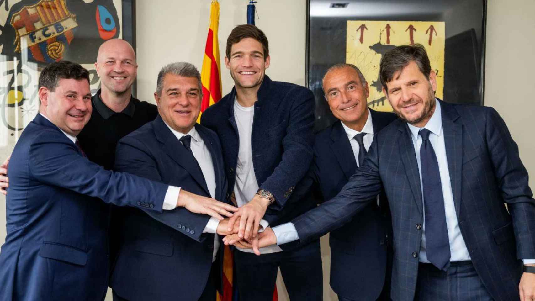 Laporta, Yuste, Jordi Cruyff, Mateu Alemany y Eduard Romeu, junto a Marcos Alonso / FCB