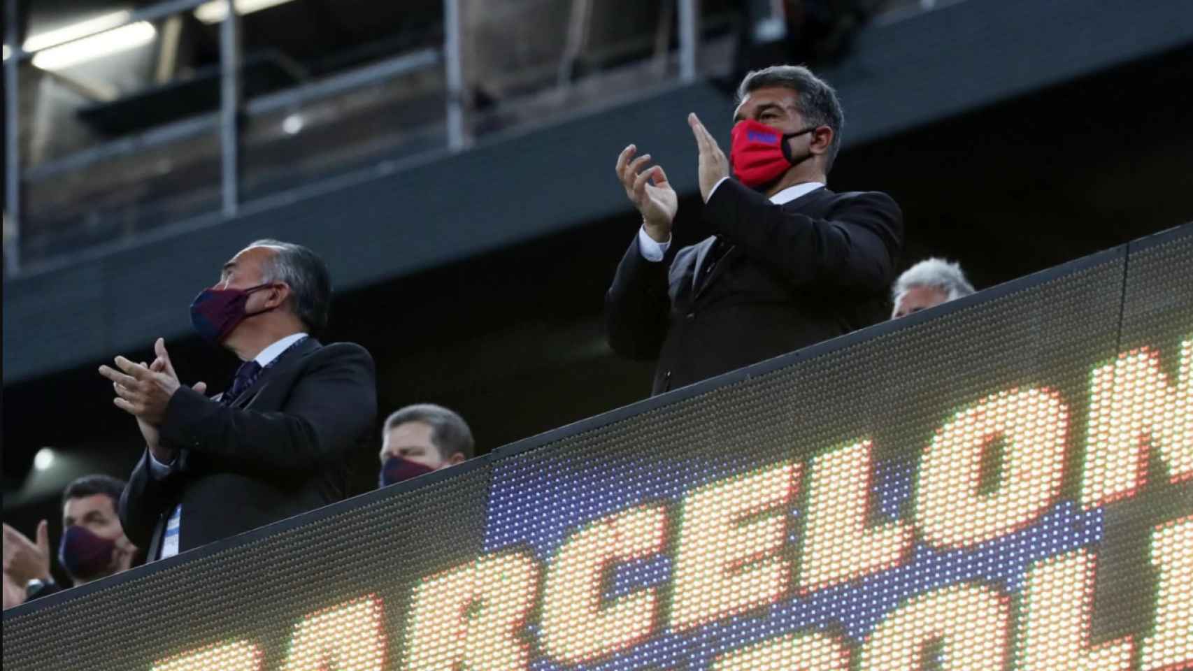 Joan Laporta en el palco del Camp Nou contra el Valladolid / FC Barcelona