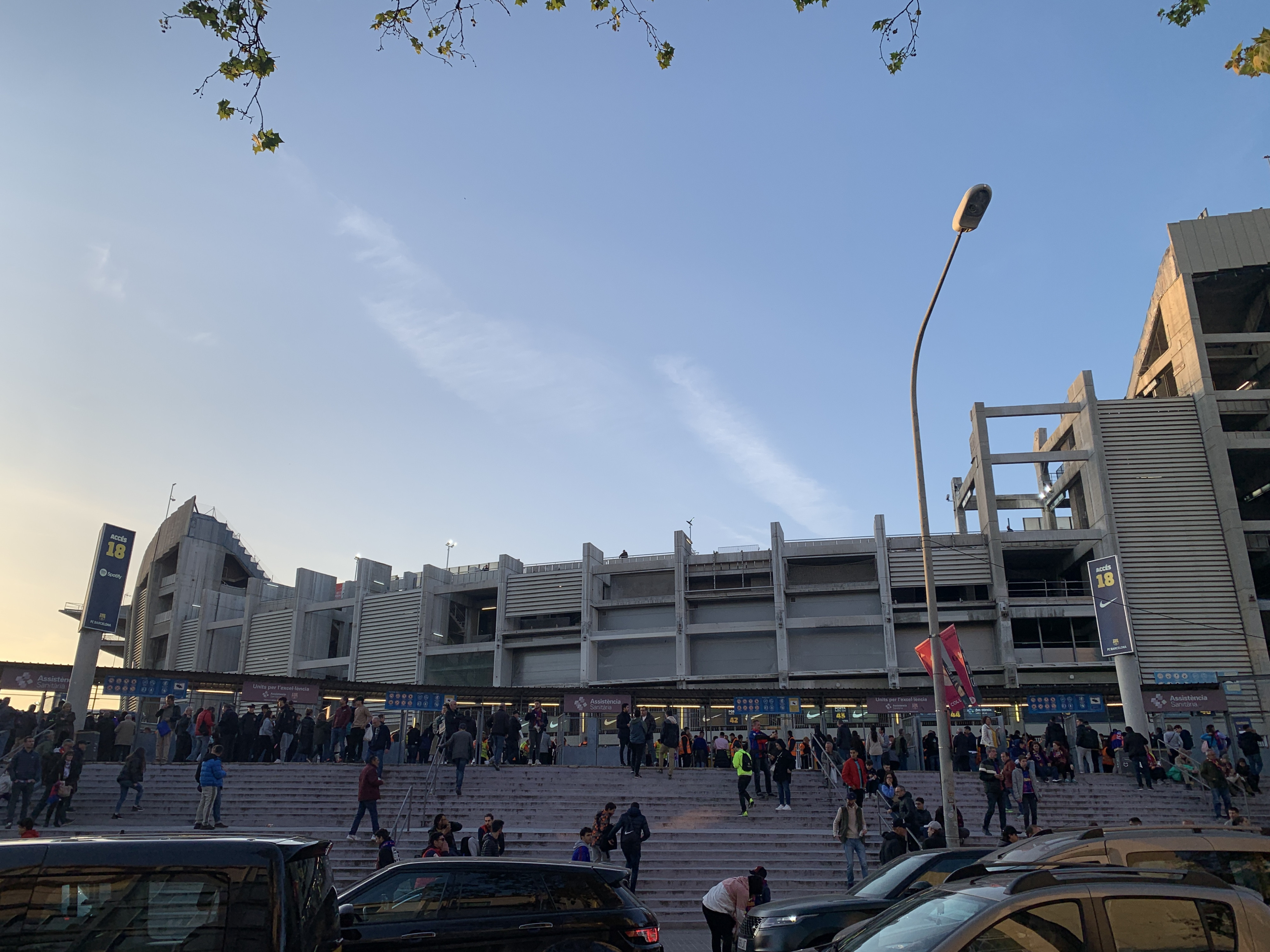 Así se ve el Camp Nou tras la destrucción de la tercera grada del estadio / CULEMANIA