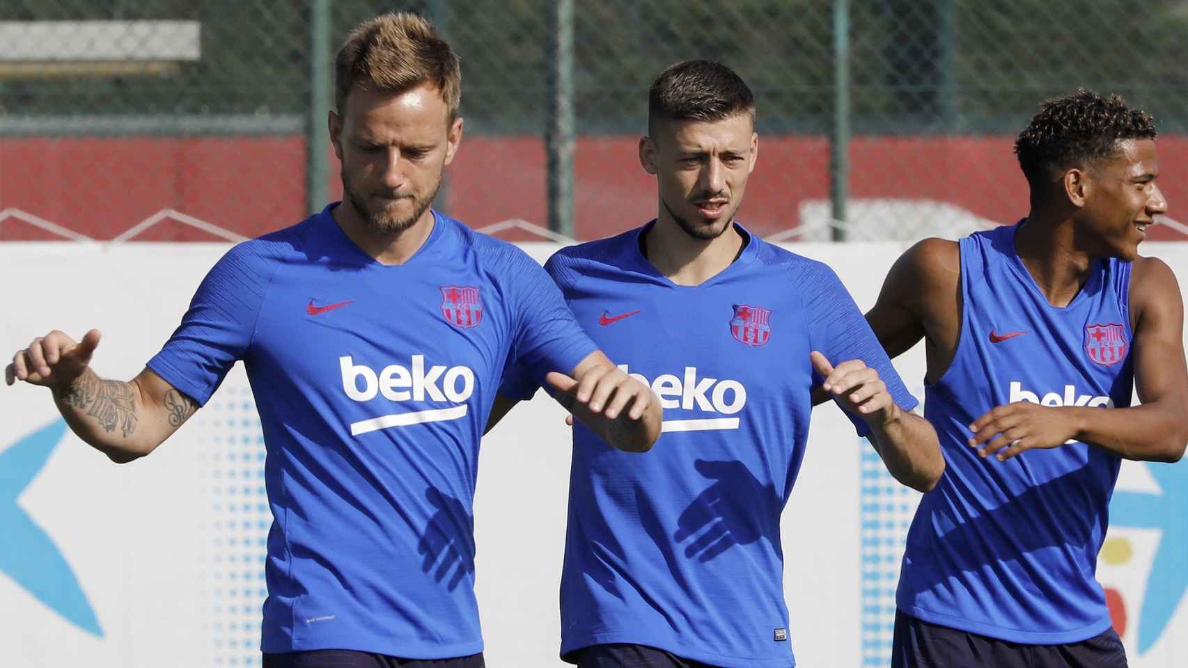 Rakitic, Lenglet y Todibo en la sesión del Barça en tierras japonesas / EFE