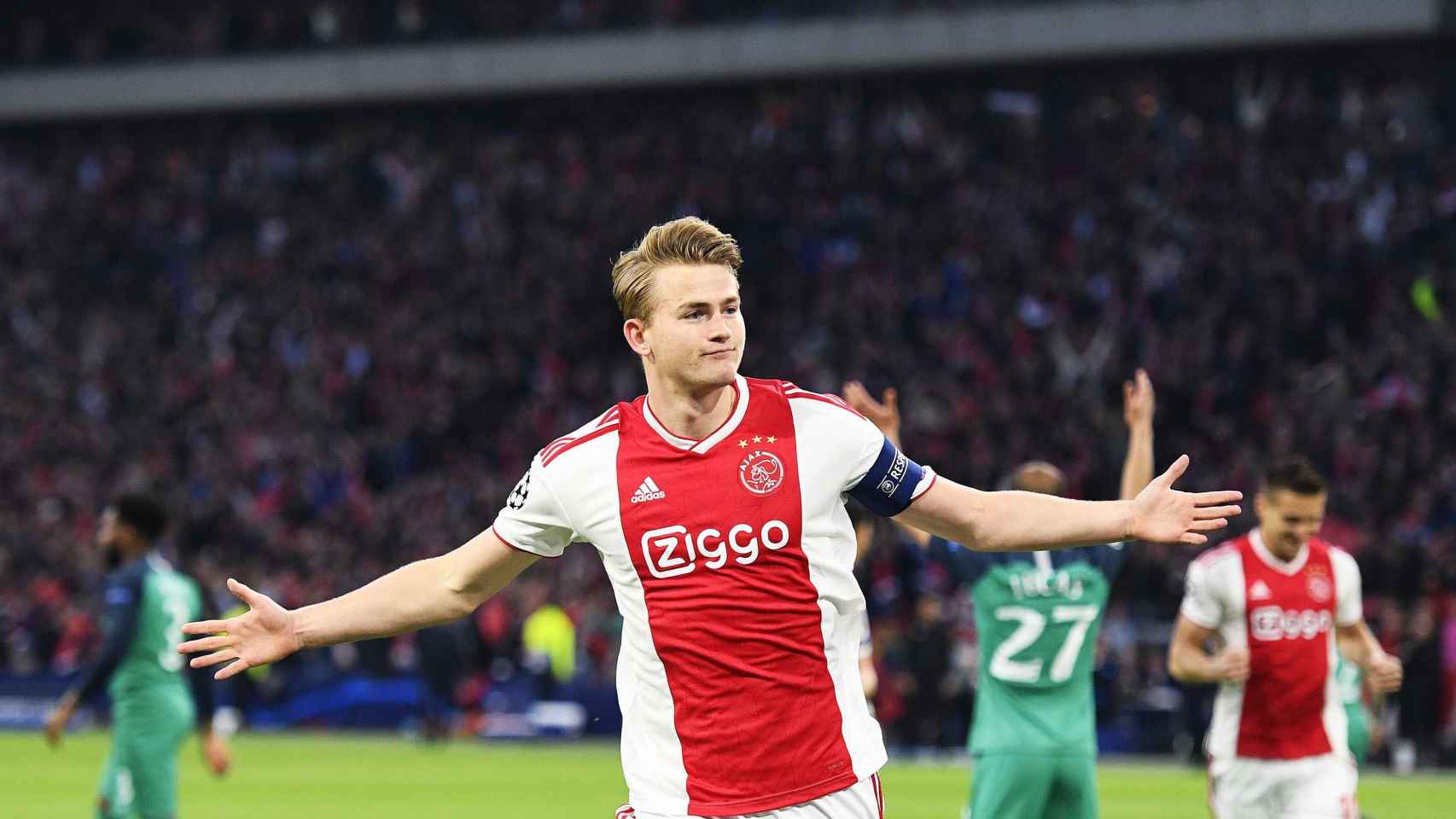 De Ligt celebrando un gol con el Ajax en la Champions / EFE