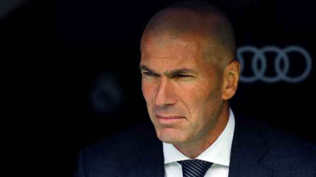 Una foto de Zinedine Zidane en el banquillo del Santiago Bernabéu Real Madrid / EFE