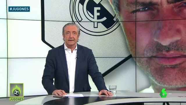 Josep Pedrerol presenta Jugones con Mourinho de fondo / TWITTER