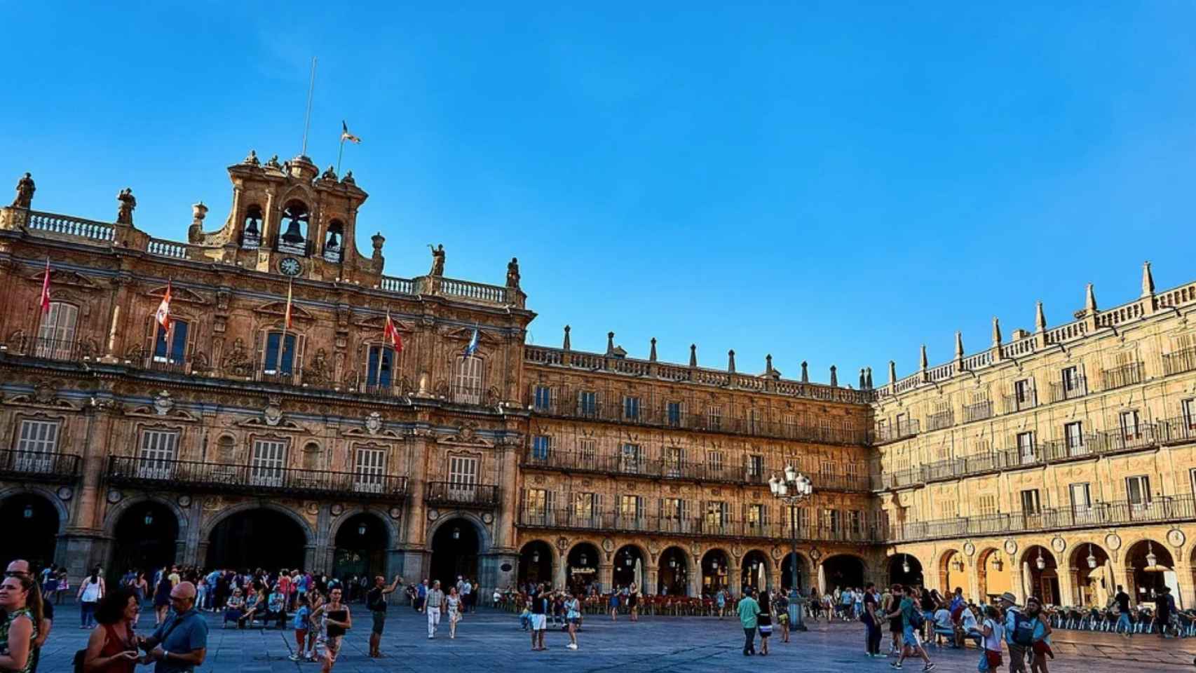 Plaza mayor de Salamanca, ciudad sobre la que Girolamo da Sommaia escribe su diario erótico / PIXABAY