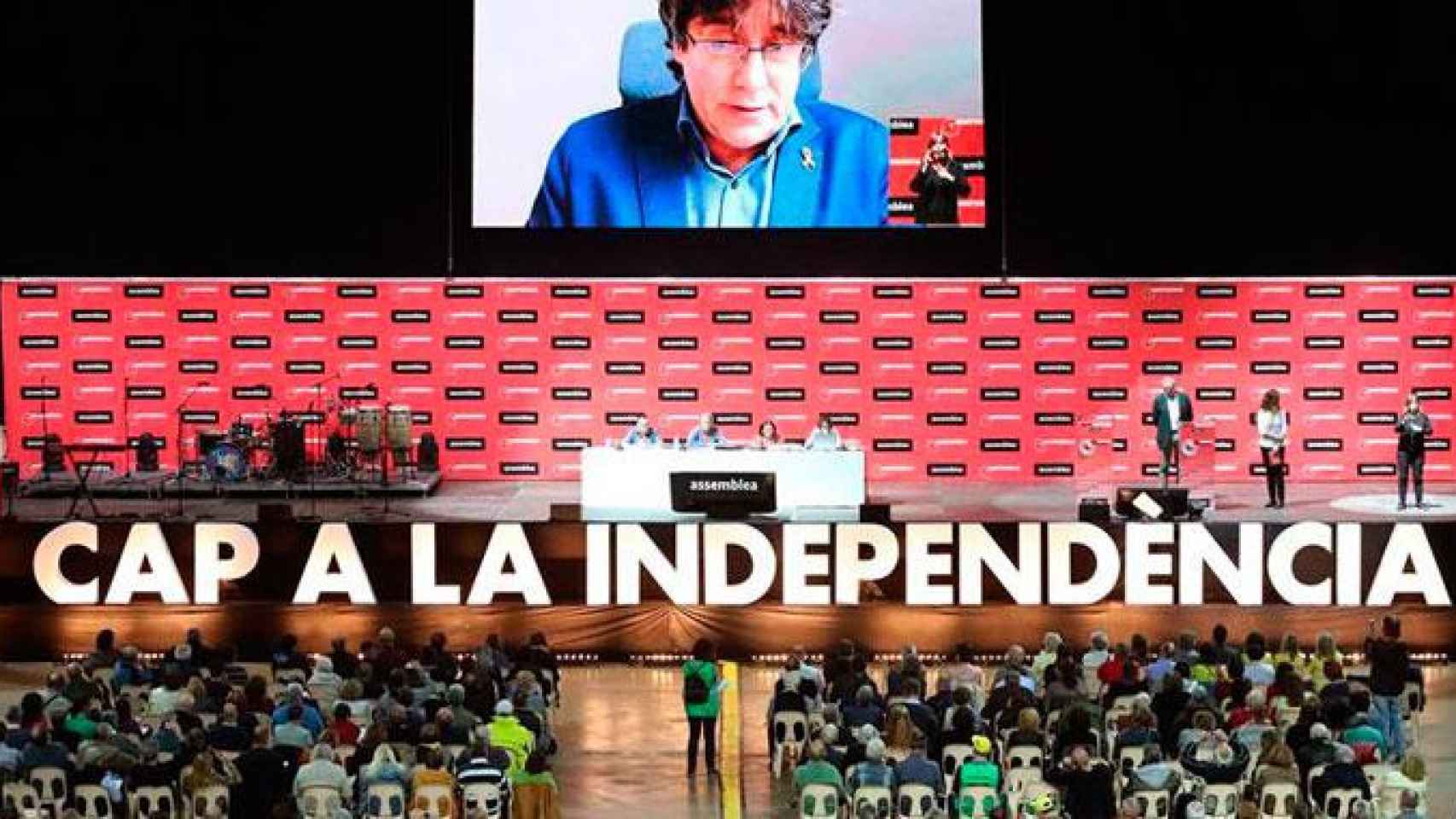 La intervención que ha hecho Carles Puigdemont ante la asamblea de la ANC que ha insistido en la aplicación de la DUI / EFE