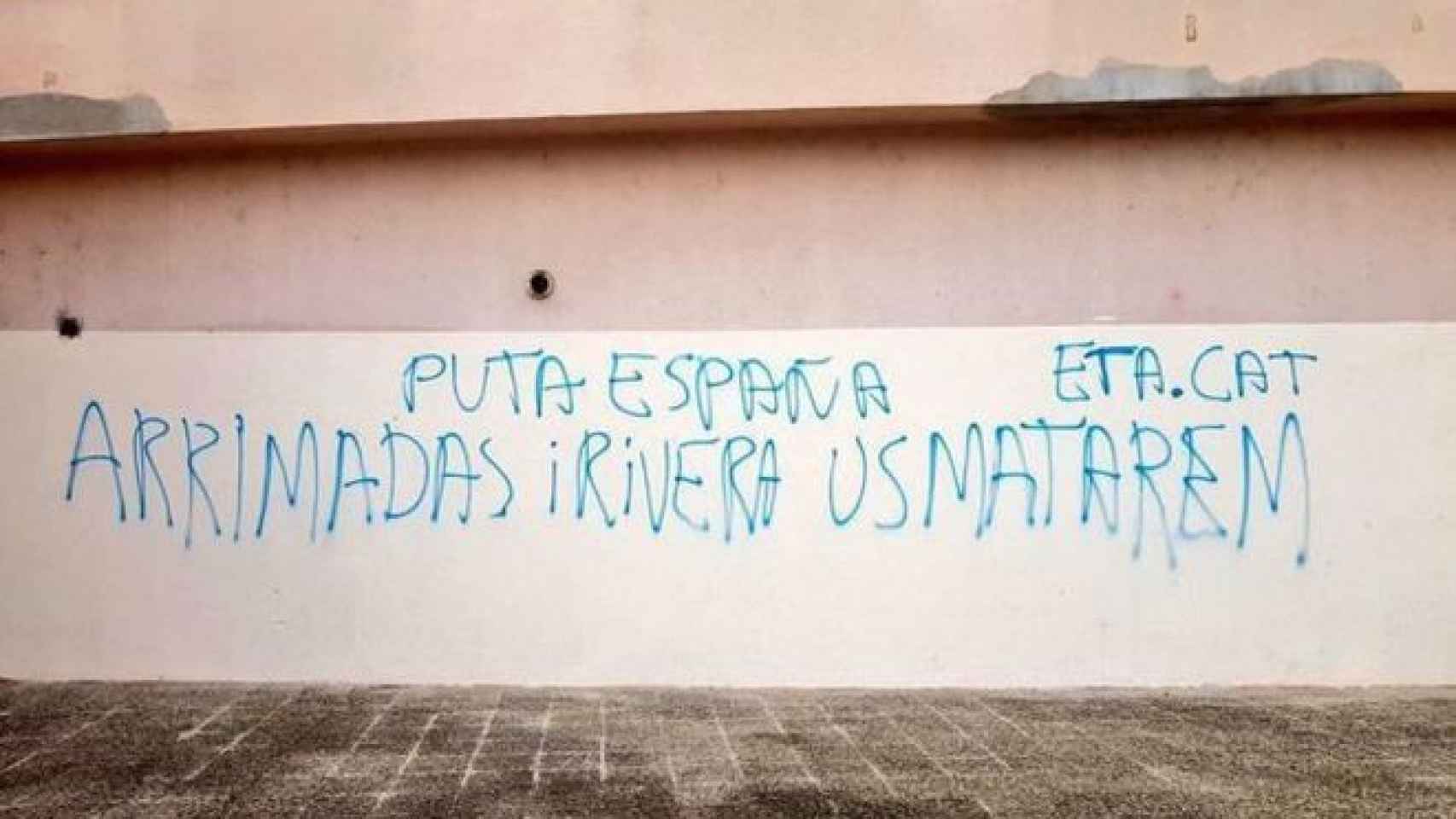 Pintada en Girona con amenazas a Albert Rivera e Inés Arrimadas, que la Audiencia Nacional investigará como terrorismo / CG
