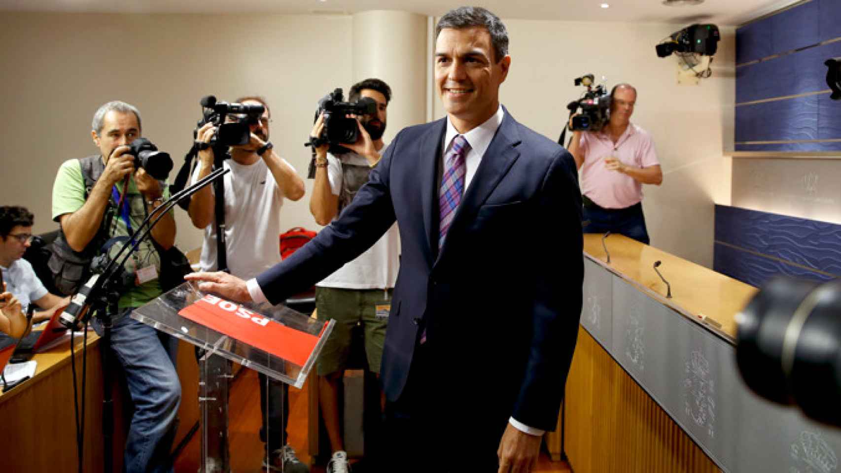 El secretario general del PSOE, Pedro Sánchez, en la rueda de prensa posterior al encuentro con el Rey.