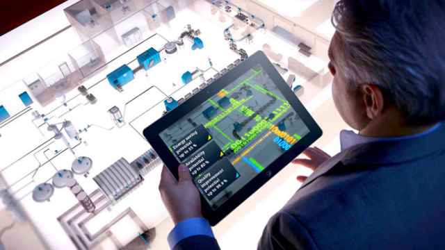 Representación de la realidad aumentada aplicada a la monitorización industrial / Siemens