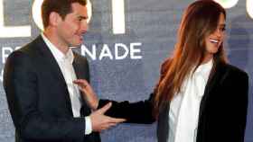 Iker Casillas junto a su mujer, Sara Carbonero, en los Premios Golden Foot 2017