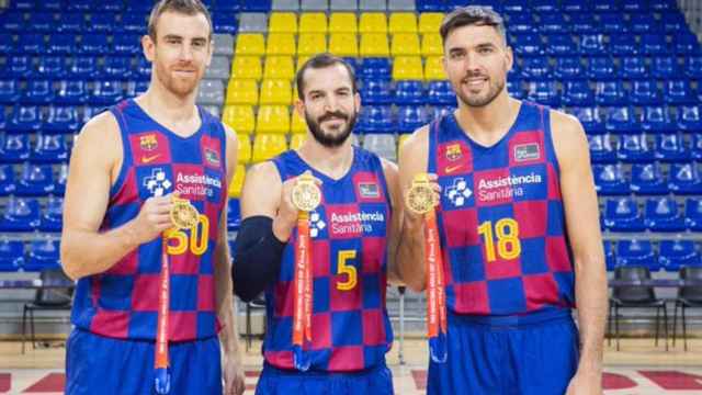 Claver, Ribas y Oriola, campeones del mundo. / FCB