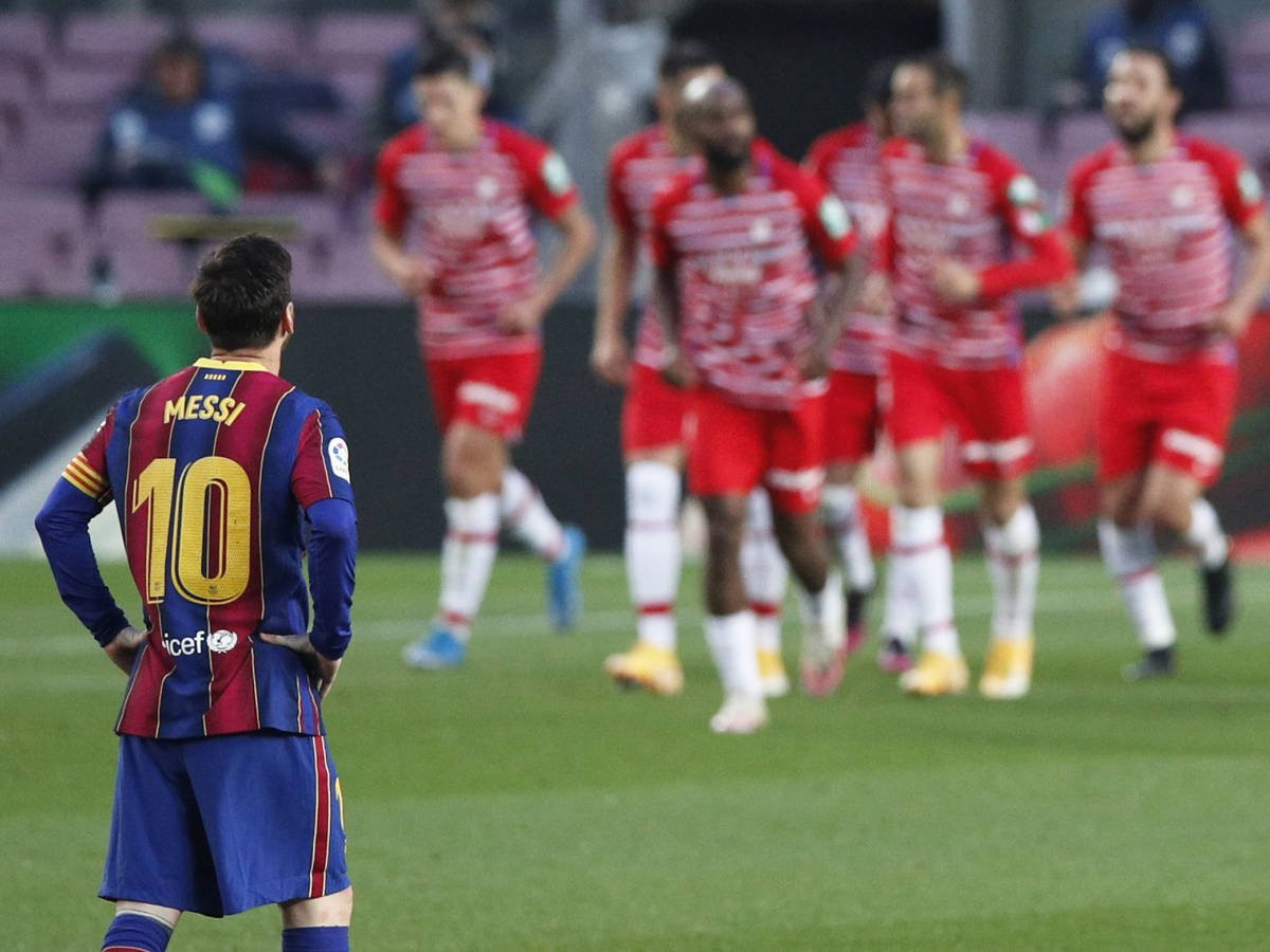 Leo Messi contra el Granada / EFE