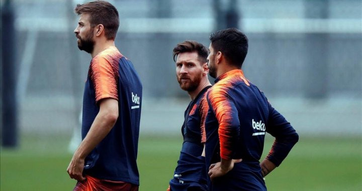 Piqué, Messi y Suárez en un entrenamiento | FCB