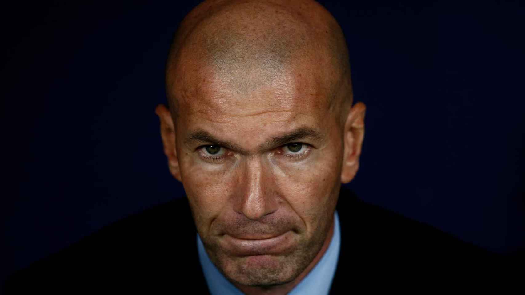Zinedine Zidane, en el banquillo del Real Madrid | EFE