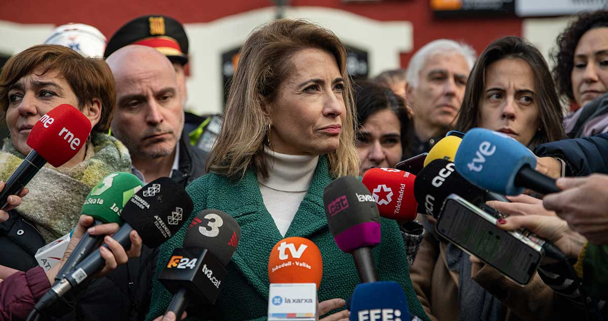 La ministra de Transportes, Raquel Sànchez, en la estación de Montcada i Reixac / EUROPA PRESS