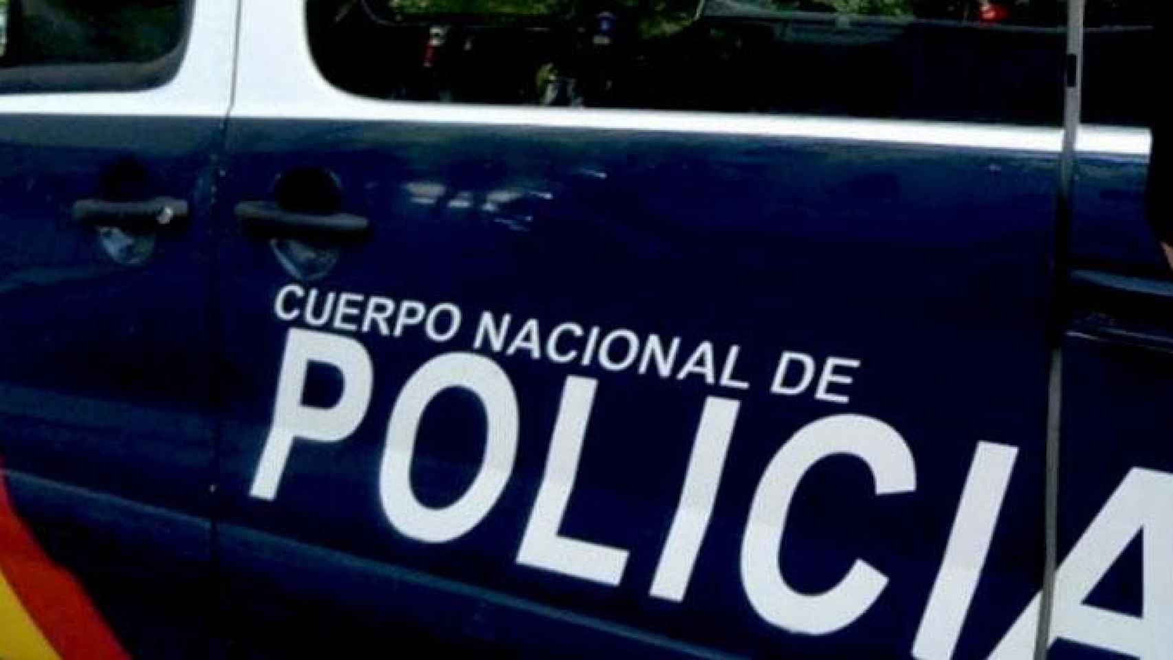 Imagen de archivo de un vehículo de la Policía Nacional, el cuerpo de seguridad que ha detenido al presunto asesino de la mujer fallecida en Úbeda (Jaén) víctima de la violencia machista / EFE