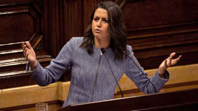 Inés Arrimadas (Ciudadanos), durante su intervención en el Parlament / EFE