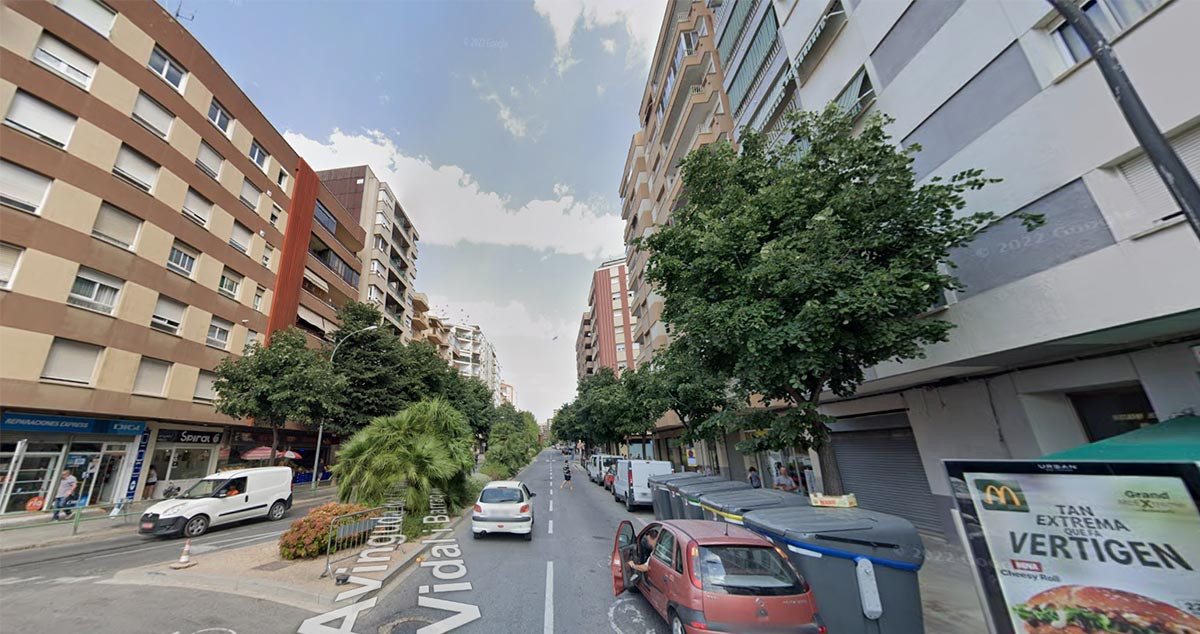 La avenida Vidal i Barraquer de Reus, donde se ha incendiado un piso / GOOGLE