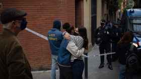 Los Mossos d'Esquadra ejecutan el desahucio de una familia en Barcelona / DAVID ZORRAKINO - EUROPA PRESS