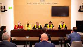 La comitiva de Élite Taxi, quien se ha reunido con los partidos en el Parlament / EP